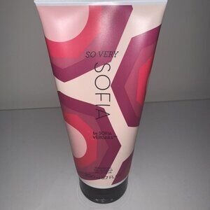 AVON So Very Sofia Shower Gel By Sofia Vergara - 6.7 Oz